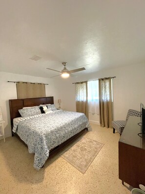 2 bedrooms, iron/ironing board, WiFi, bed sheets