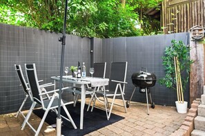 Outdoor dining - Mola Apartments-Wetter/ 5 P/Parking/Terrasse/Grill (Wetter (Ruhr))