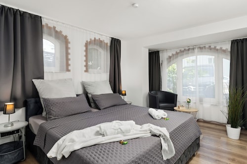 Ferienwohnung mit ca 90 qm - in Ruhiger Lage - mit Terasee