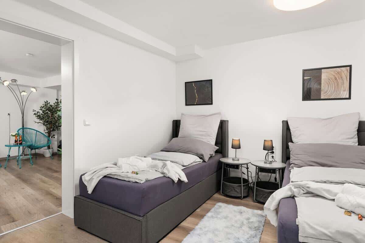 2 camere, ferro/asse da stiro, Wi-Fi gratuito, lenzuola