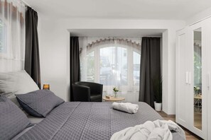 2 bedrooms, iron/ironing board, free WiFi, bed sheets - Mola Apartments-Wetter/ 5 P/Parking/Terrasse/Grill (Wetter (Ruhr))
