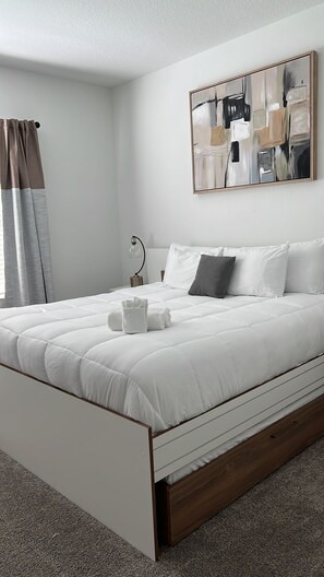3 Schlafzimmer, Schreibtisch, Bügeleisen/Bügelbrett, kostenloses WLAN