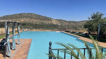 Utomhuspool