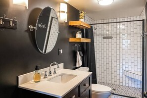 Shower, towels