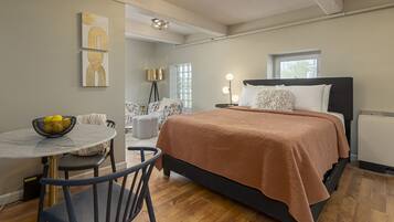 1 bedroom, desk, iron/ironing board, free WiFi