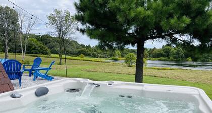 Hike, Wine, Dine, then HOT TUB under the stars!