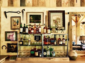 Bar (en la propiedad)