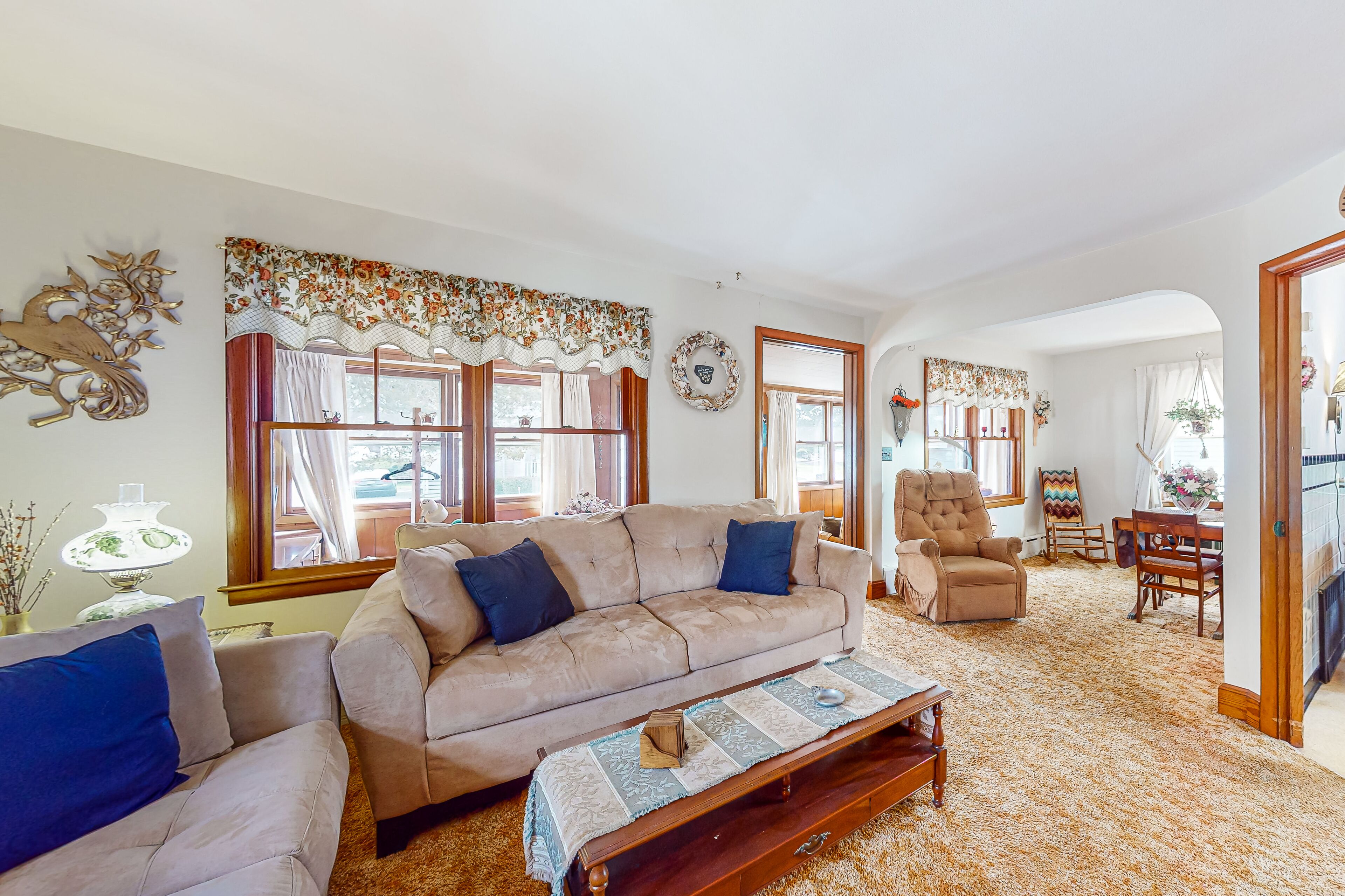 2-story home near downtown & beach with grill, outdoor shower, W/D, & backyard