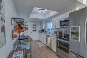 Spices - LakeDorable- Whole House (Mount Dora)