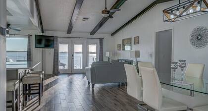 LakeDorable- Whole House