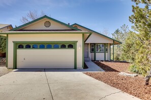 Exterior - Gateway to Mt Rose Ski! Reno Home Near Casinos (Reno)