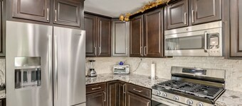 3 Mi to Casinos: Reno Home w/ Fenced Yard!