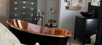 The Burrow Tiny Luxury