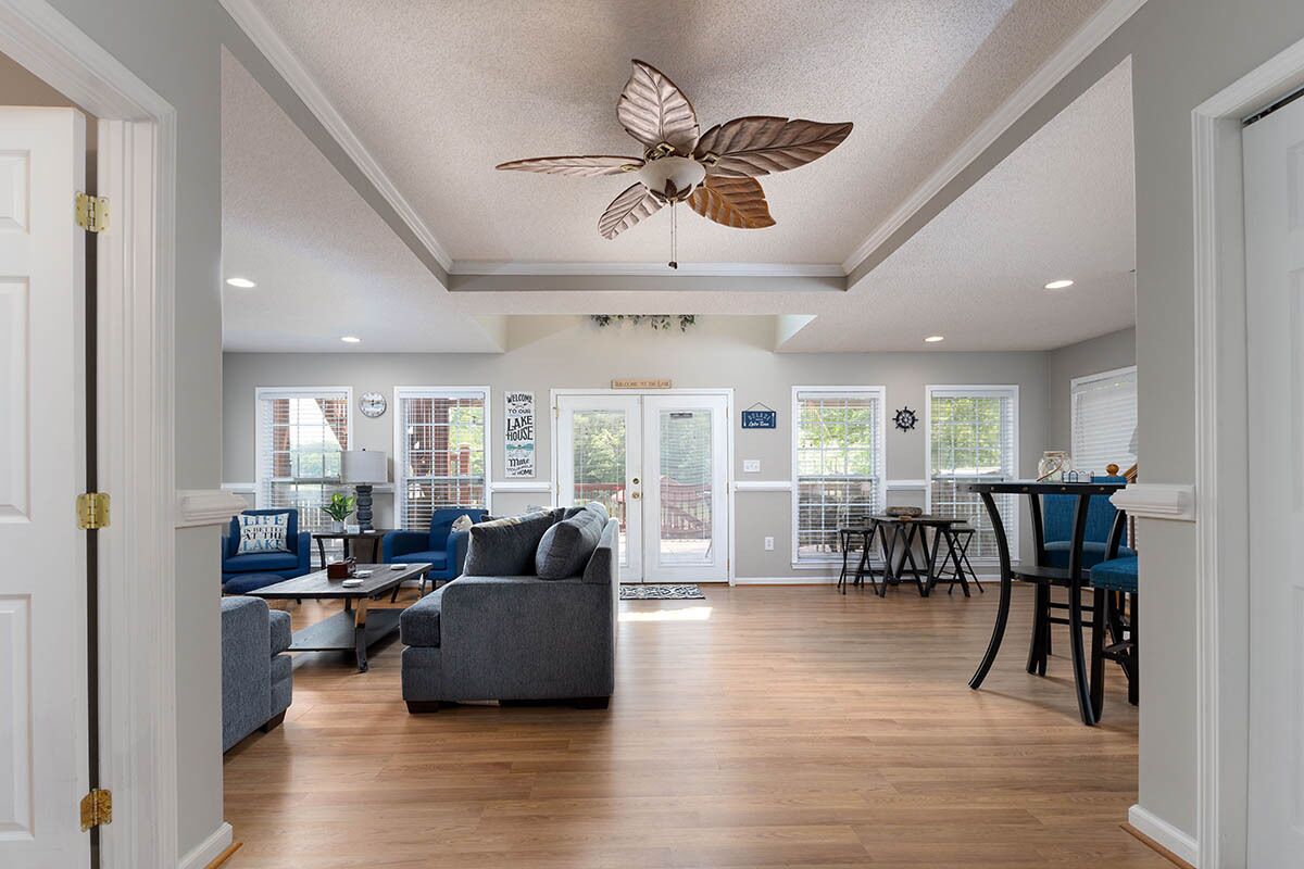 Arrow Point Retreat on Jackson Lake - Updated new furnishings - Amazing Sunrises