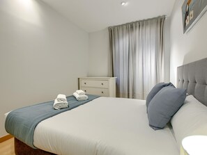 1 bedroom, iron/ironing board, WiFi - Callao Central - Renovated and Central Apartment (Madrid)