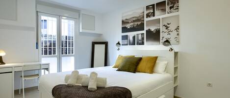 3 bedrooms, iron/ironing board, internet