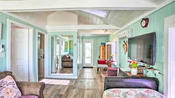 House (1 Bedroom) | Interior