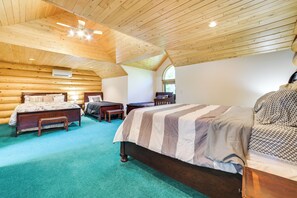 House (6 Bedrooms) | Interior