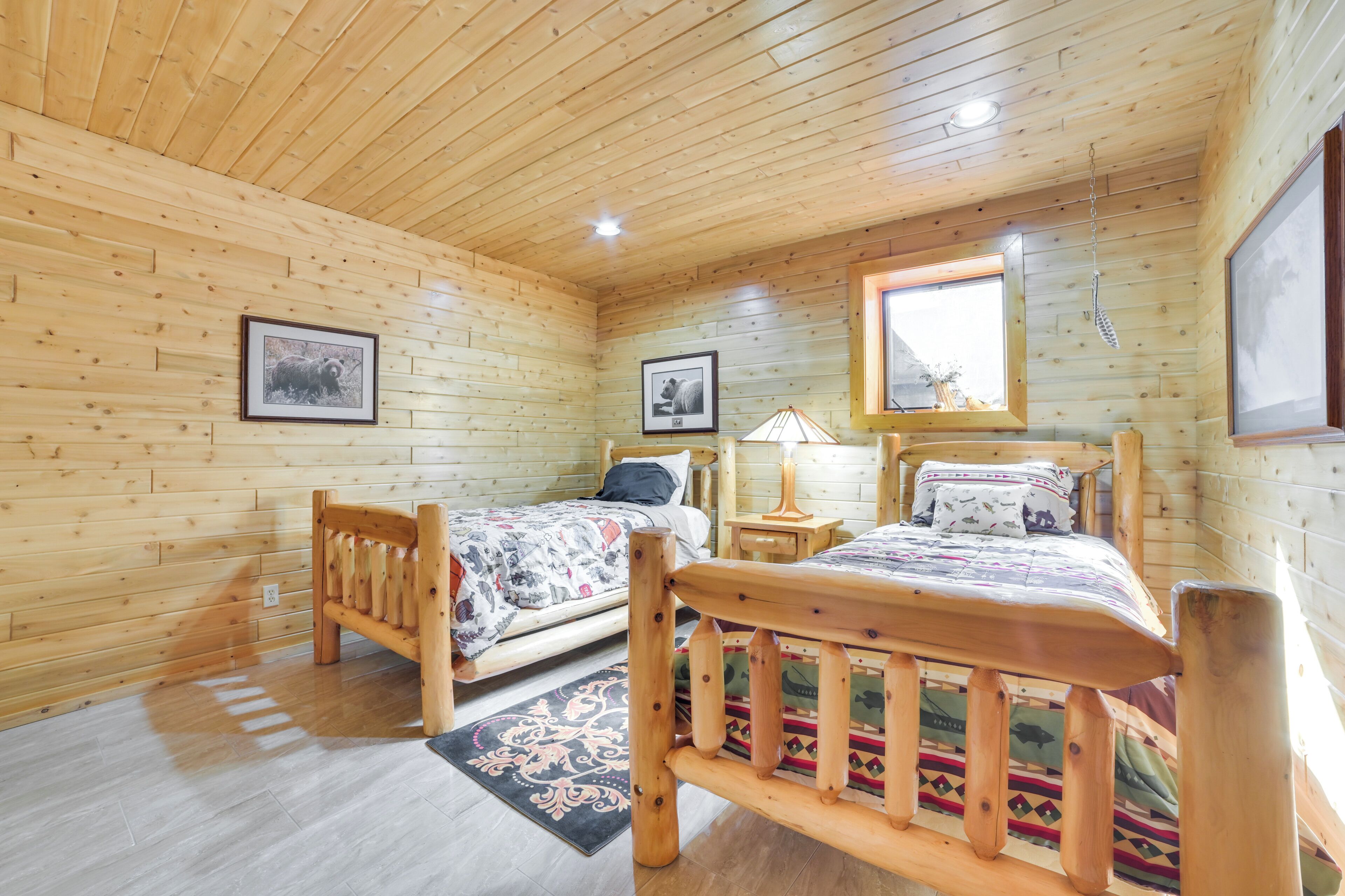 House (6 Bedrooms) | Interior