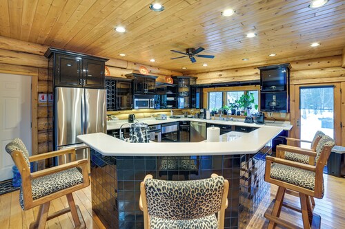 St Marys River Views: Cabin w/ Wraparound Deck!