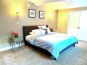 2 habitaciones, escritorio, tabla de planchar con plancha y wifi gratis
