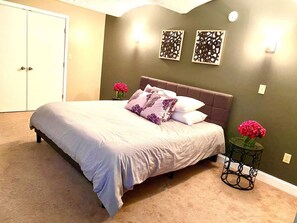 2 多间卧室、办公桌、熨斗/熨衣板、免费 WiFi