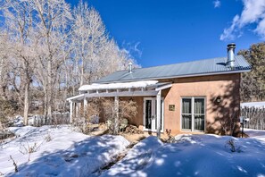 Exterior - Unique Casita w/ Kiva Fireplace: 11 Mi to Taos Ski (Arroyo Seco)