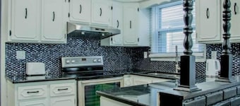 Newly renovated 3 Bedroom Home in East Windsor