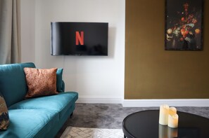 Smart TV - Berry's Loft - Central | WI-FI (Knaresborough)