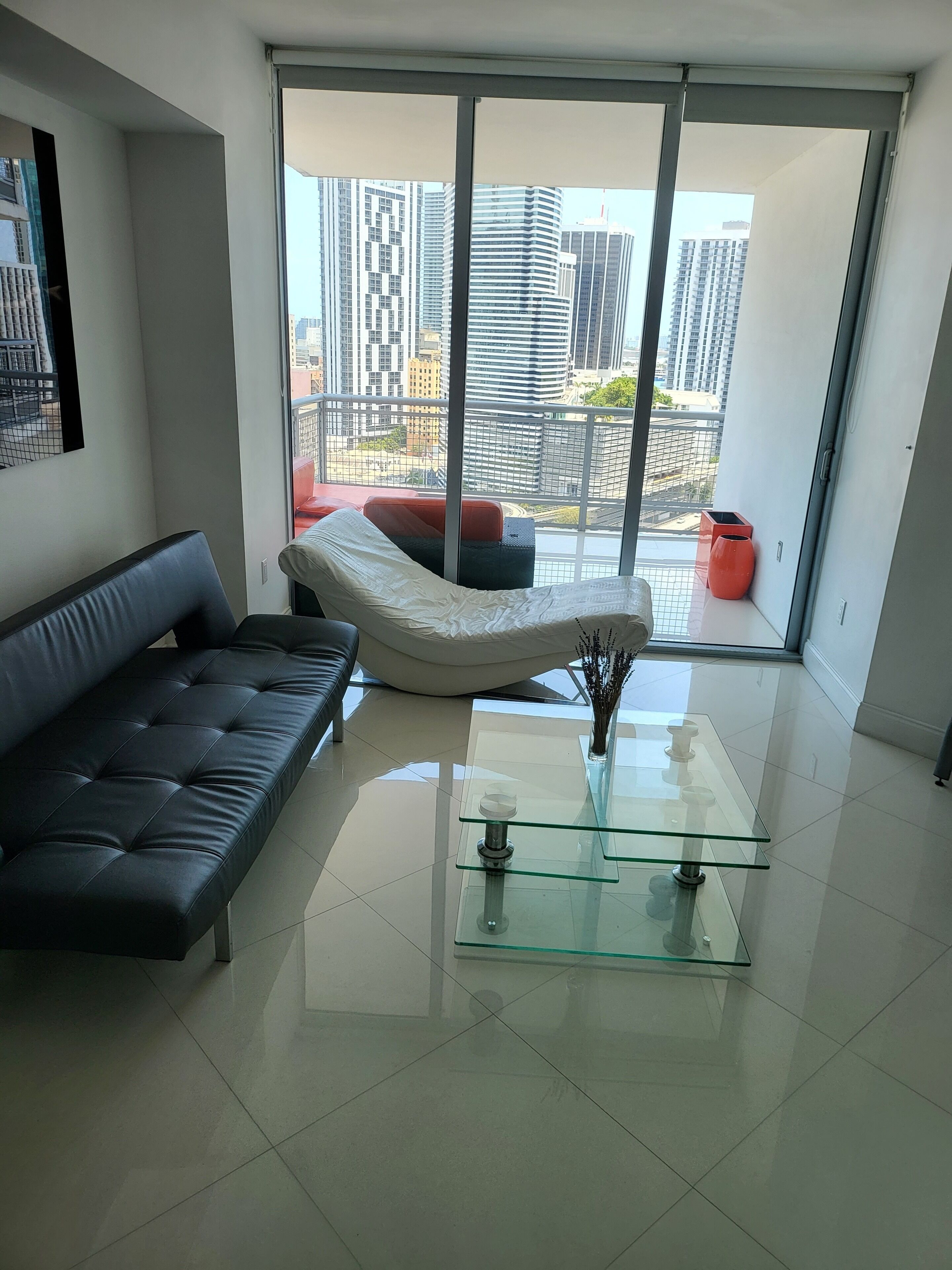 Luxury one bedroom apartment With lots of amenities.