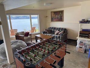 Spielezimmer