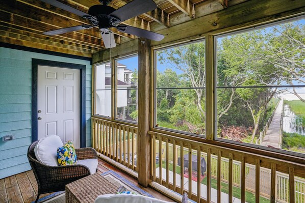 Property grounds - 1554 - Lay by the Sound, Beautiful Corolla Soundfront Home with Private Pool and Secluded Dock! (Corolla)