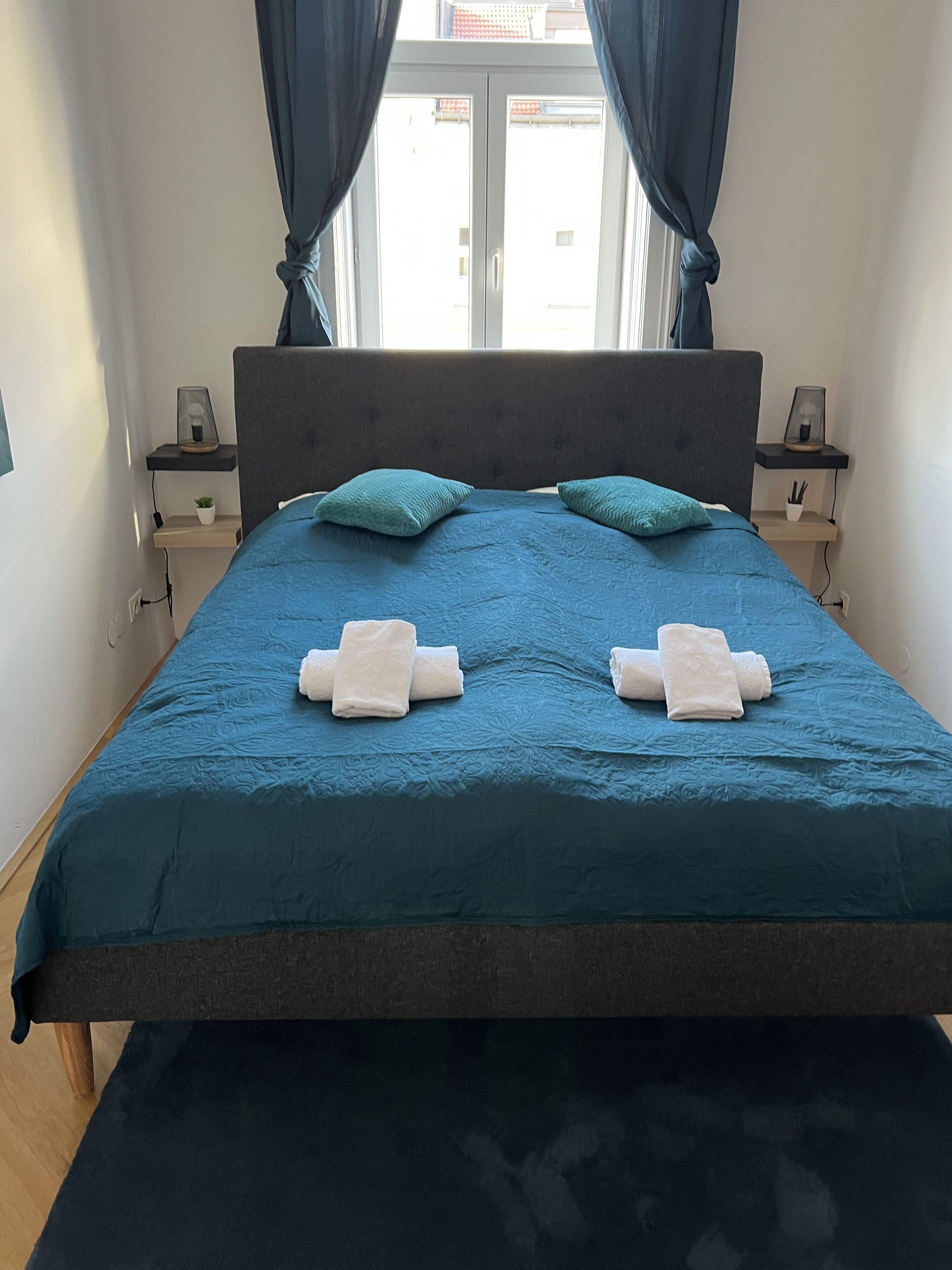 Ruby Luxurious Apartment With View of Schönbrunn