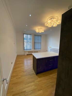 Interior - Luxurious Top standard Apartment 5 (Wolverhampton)