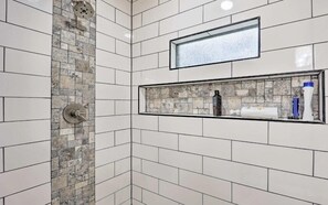 Shower, towels