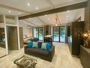 TV, fireplace, DVD player, ping pong