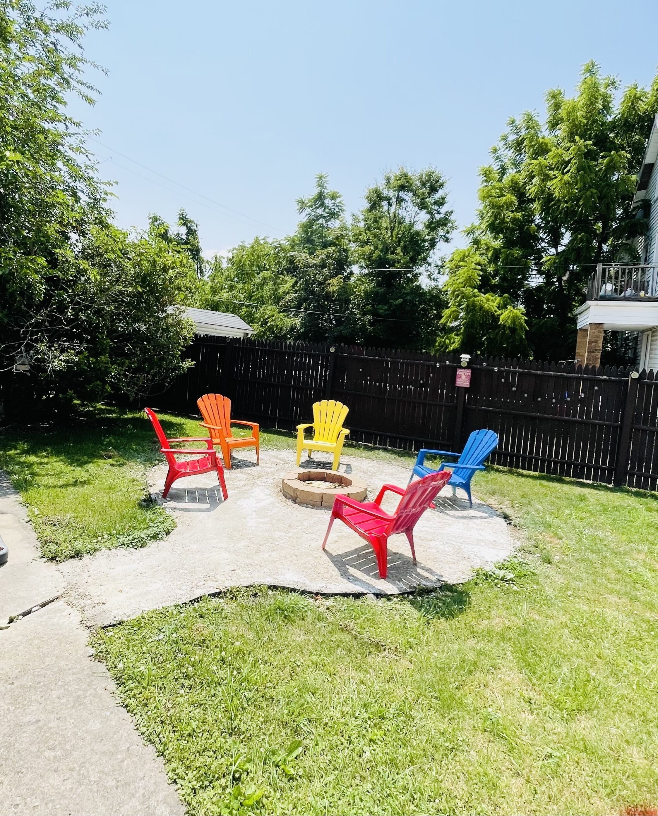 Two Story Home located in the City of Cleveland! 2 Bedrooms & Office in 3rd room