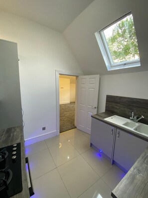 Private kitchen - Luxury Pent house fully furnished (Wolverhampton)