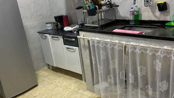 Microwave, oven, coffee/tea maker, blender