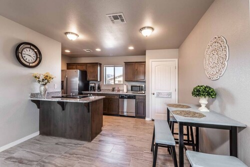 New Pet Friendly Duplex!