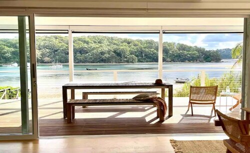 The Sandbar House, Royal National Park NSW, waterfront beach house