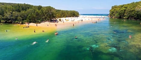 Sulla spiaggia, teli da spiaggia