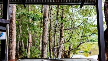 Enceinte de lâhĂ©bergement