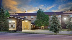 Exterior - Affordable Inns (Evanston)