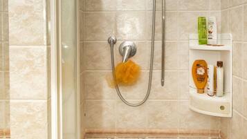 Tina, bidet, toallas