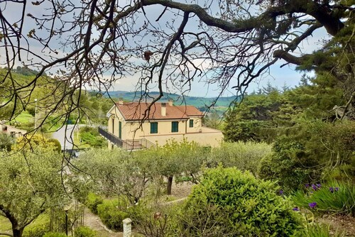  A27 - Poggio, four-room apartment with sea view on ​​Portonovo Bay