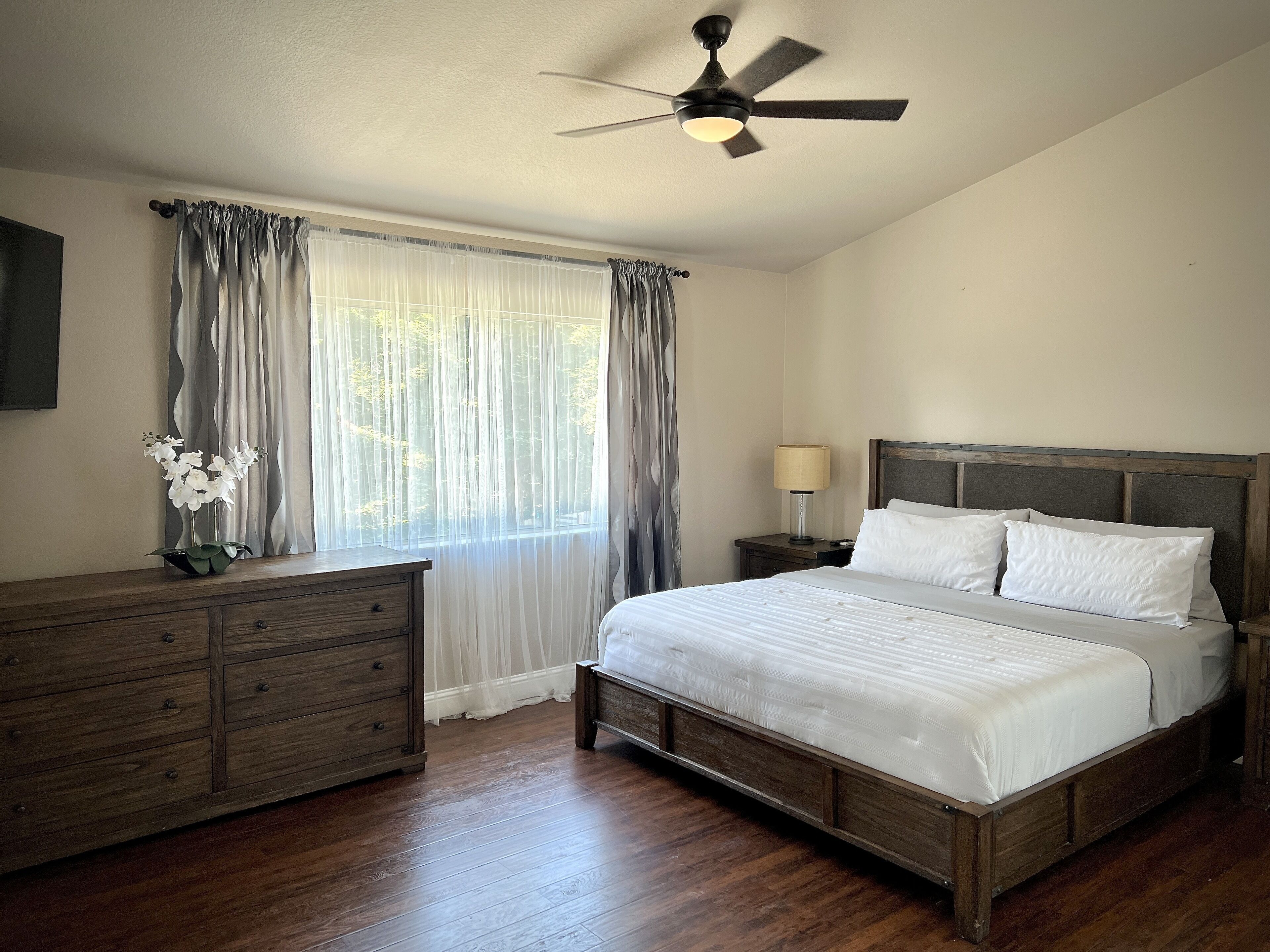 Perfect family home w everything u need to enjoy!