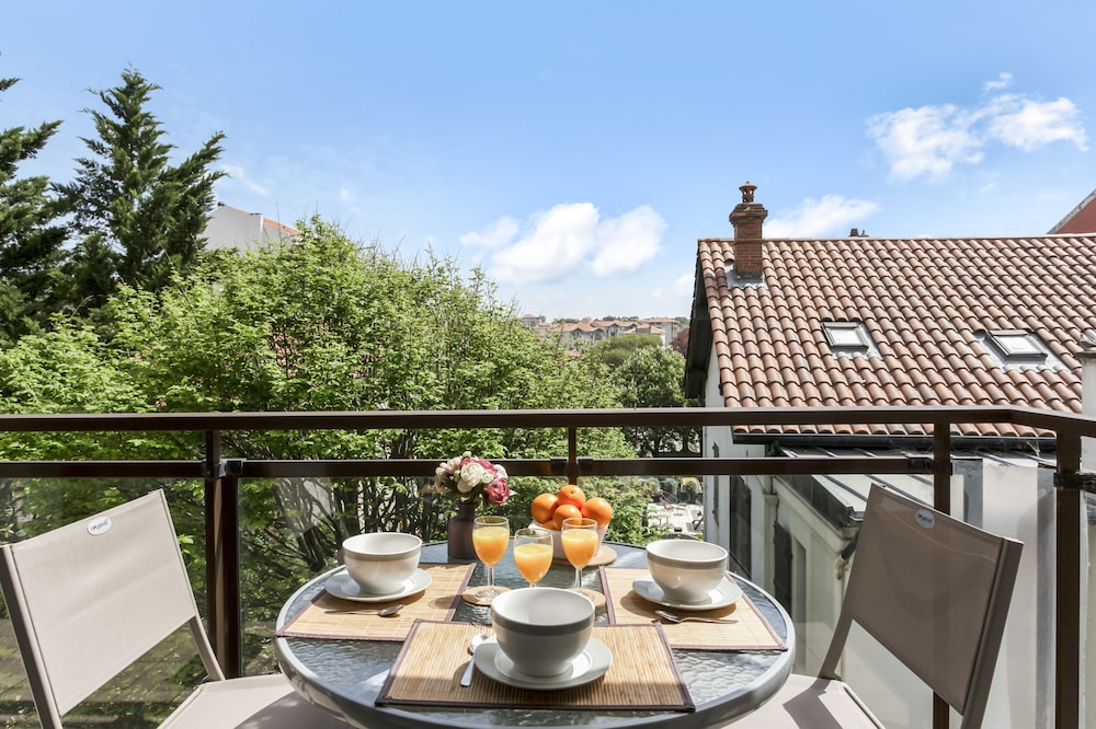 1br with balcony 10 min away from the ocean - Biarritz - Welkeys