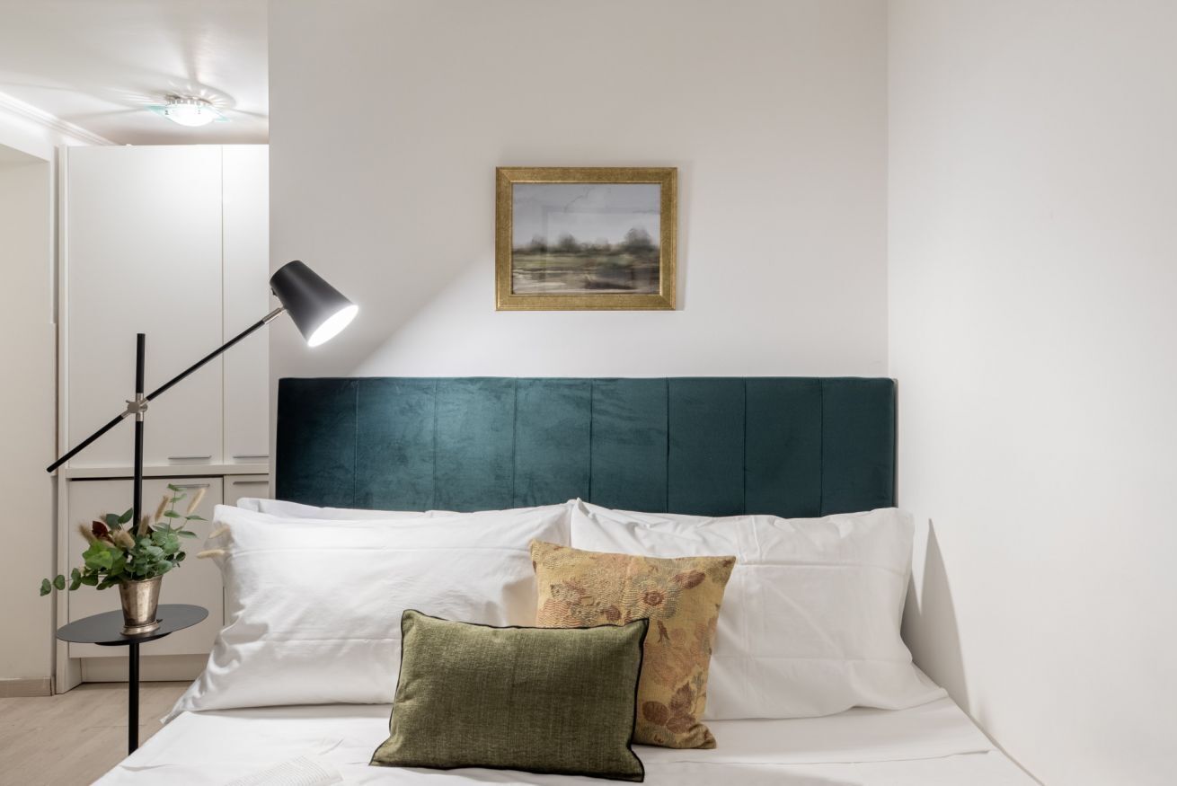 Iron/ironing board, Internet, bed sheets