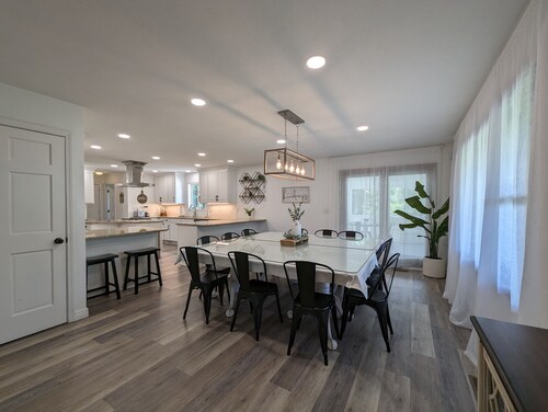 Notre Dame Graduation Head Quarters! 12 bedrooms, 7 baths on 10 acres